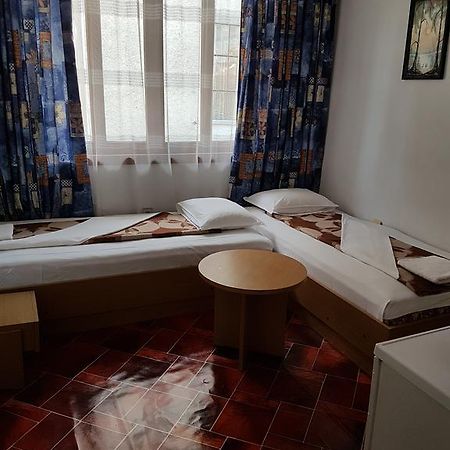 Guest Rooms Denitsa Обзор Экстерьер фото
