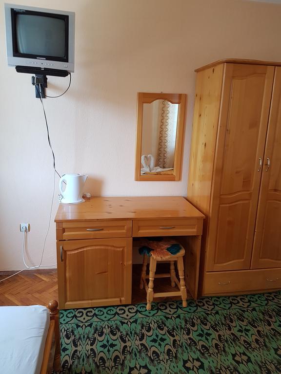 Guest Rooms Denitsa Обзор Экстерьер фото
