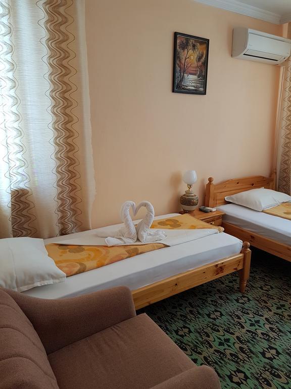 Guest Rooms Denitsa Обзор Экстерьер фото